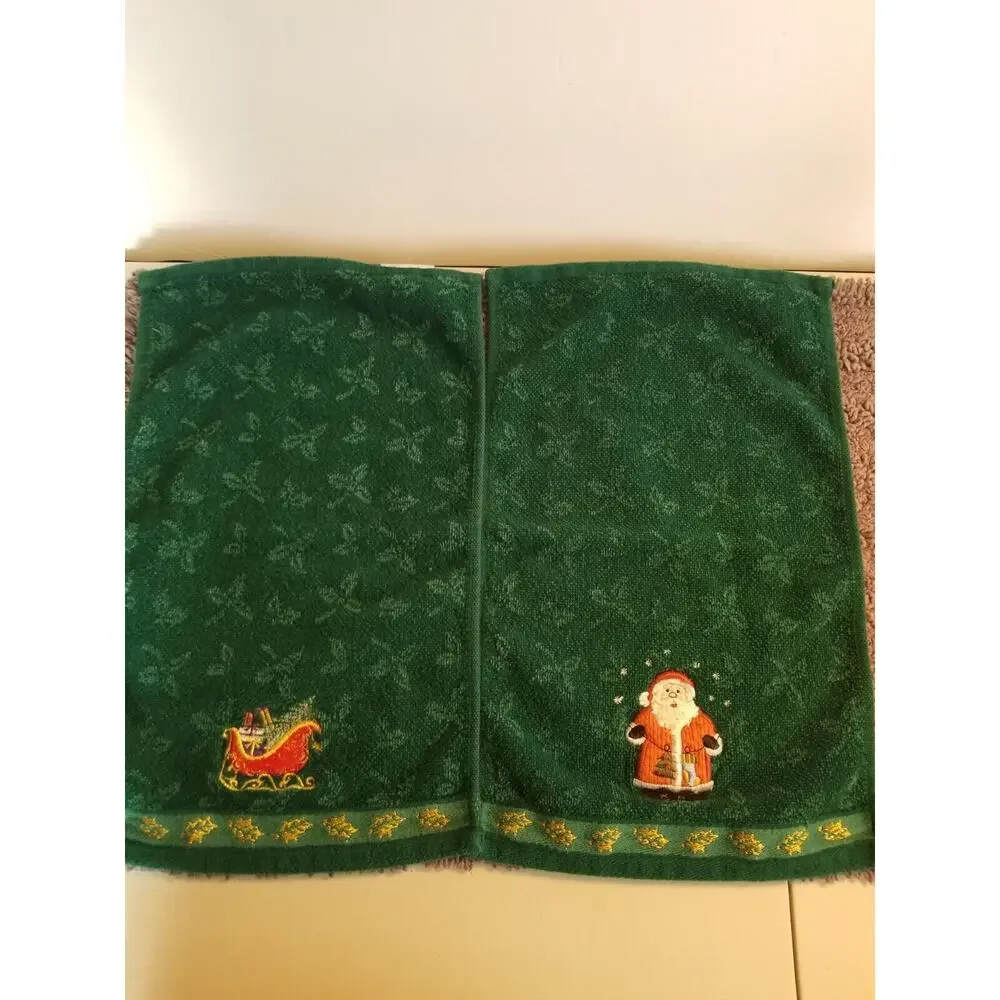Saturday Knight LTD VINTAGE Hunter Green Embroidered Santa‎ & Sleigh Hand Towels